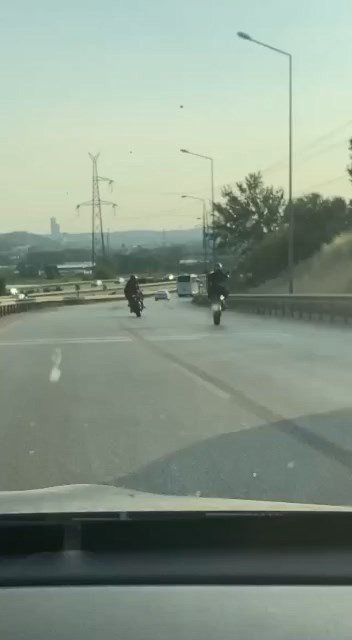 Ölüme Davetiye Çıkartan Motorcular Kamerada