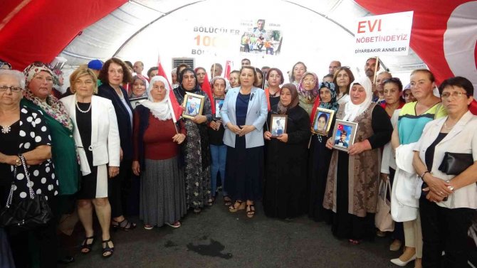 Evlat Direnişine Kadın Muhtarlardan Destek
