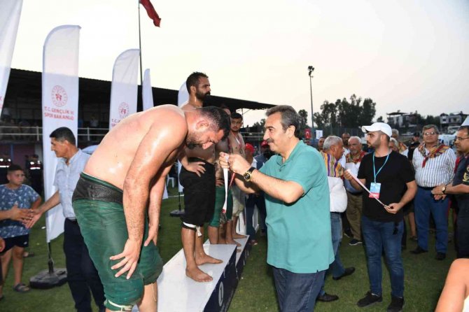 Salbaş’ta Başpehlivan İ̇sa Göçen Oldu