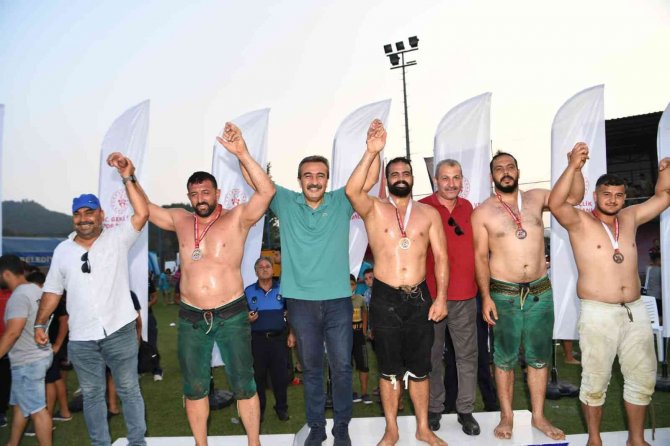 Salbaş’ta Başpehlivan İ̇sa Göçen Oldu