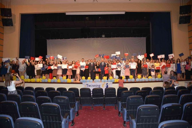 Denizli’de 473 Etwinning Sertifikası Törenle Verildi