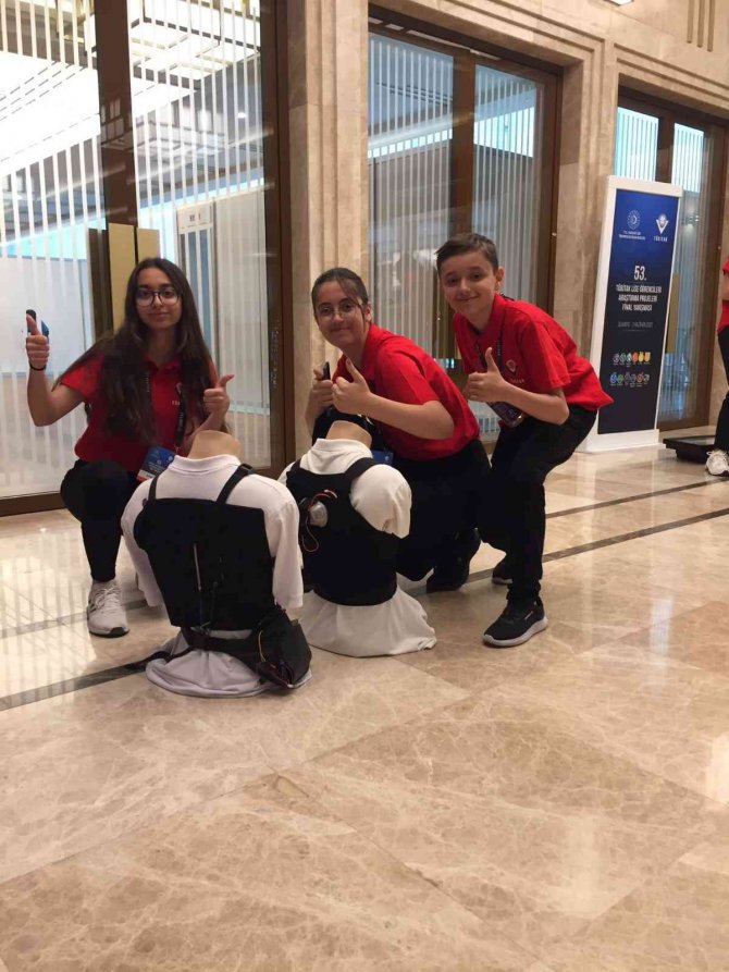 Ertuğrulgazi Lisesi Tübi̇tak’taki Başarı Geleneğini Sürdürüyor