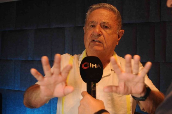 Eski Arjantin Devlet Başkan Eduorde Duhalde: