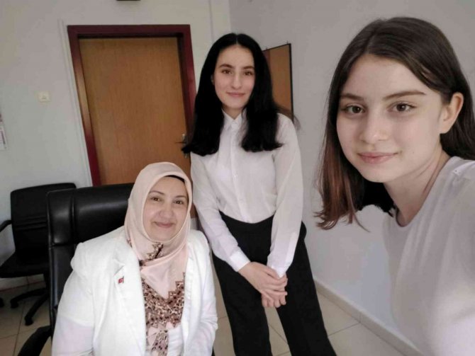 Eskişehir Salih Zeki Anadolu Lisesi, ‘8. Uluslararası Hukuk Sempozyumu’nda