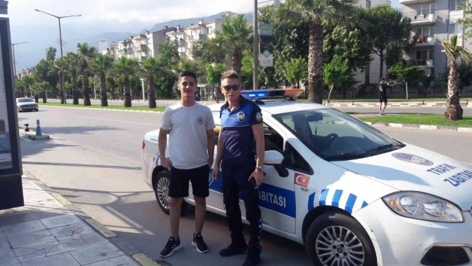 Sınava Geç Kalmasınlar Diye Zabıta Ekipleri Seferber Oldu