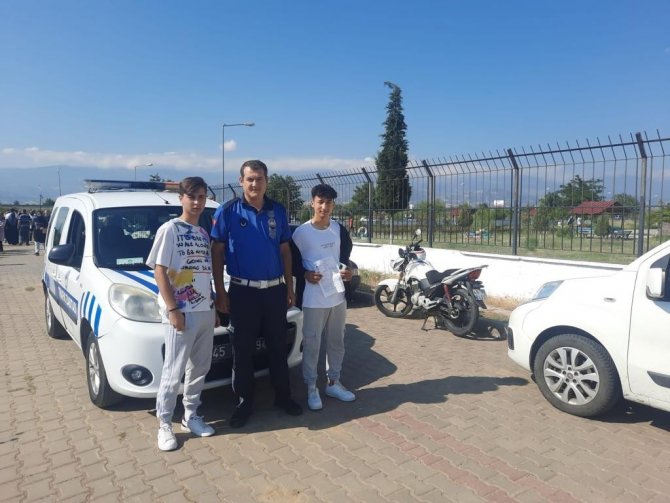 Sınava Geç Kalmasınlar Diye Zabıta Ekipleri Seferber Oldu