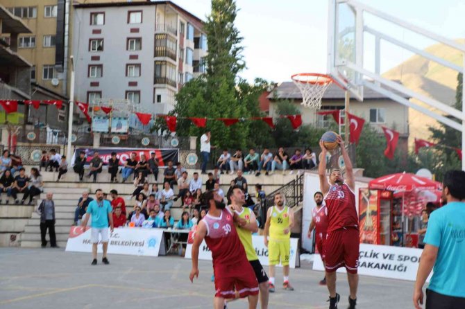 Hakkari’de Basketbol Heyecanı Sona Erdi
