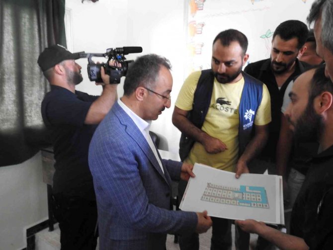 İ̇çişleri Bakan Yardımcısı Çataklı: “1 Milyon Suriyelinin Gönüllü Geri Dönüşüne Yönelik 240 Bin Konut Yapılacak”
