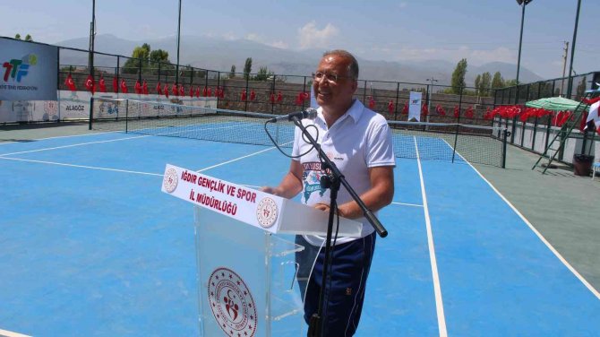 Iğdır’da 2. Kayısı Cup Spor Şenlikleri Tenis Müsabakaları Başladı