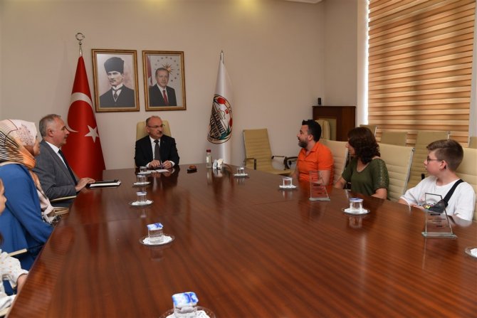 Vali Karadeniz, Geleceğin Kaşif Ve Tasarımcılarını Kutladı