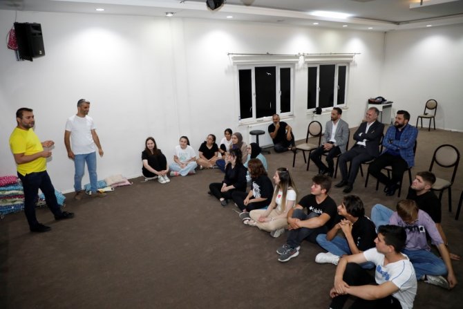 İ̇negöl Şehir Tiyatrosu’na Doğaçlama Eğitimi