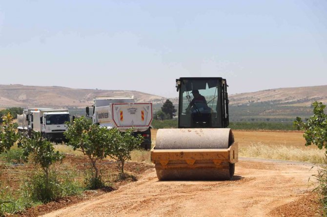 Karaköprü Kırsalında Üst Yapı Çalışmaları Sürüyor