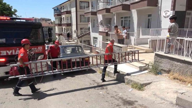 Haber Alınamayan Kadın Evinde Baygın Halde Bulundu