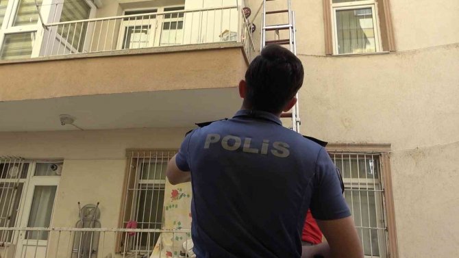 Haber Alınamayan Kadın Evinde Baygın Halde Bulundu