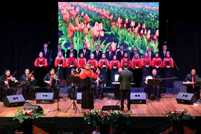 Kursiyerler ’Bahar Esintileri’ Konserinde Sahne Deneyimi Yaşadı