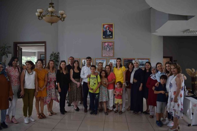 Madencilerin Eşleri Ve Kızları Hünerlerini Sergiledi