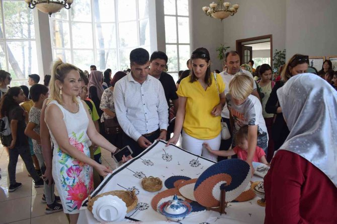 Madencilerin Eşleri Ve Kızları Hünerlerini Sergiledi