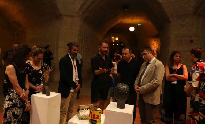 2. Uluslararası Avanos Uygulamalı Seramik Sempozyumu Sergi Açılışı Yapıldı