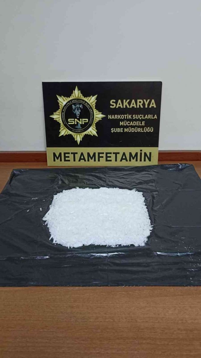 Sakarya’da 2 İlçede 3 Adrese Uyuşturucu Operasyonu: 5 Gözaltı