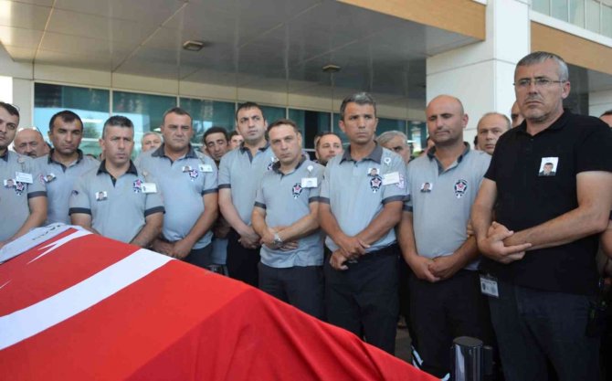 Görevi Başında Kalp Krizi Sonucu Hayatını Kaybeden Güvenlikçiye Son Görev