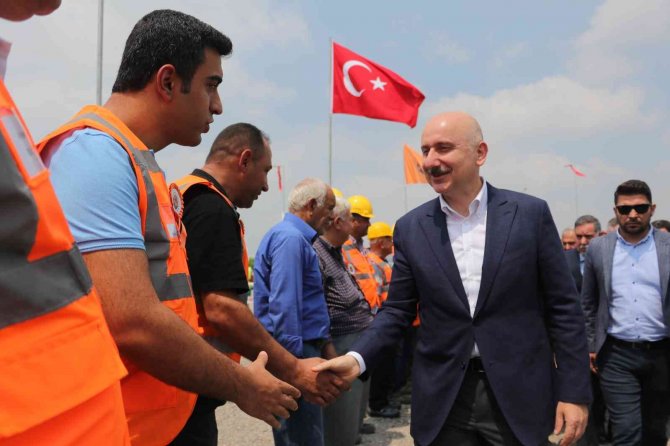 Bakan Karaismailoğlu: "Güçlü Ve Büyük Türkiye İçin Çalışıyoruz"