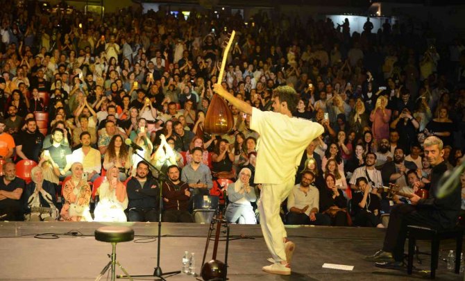 Festivalde ‘Özhan’ Rüzgarı