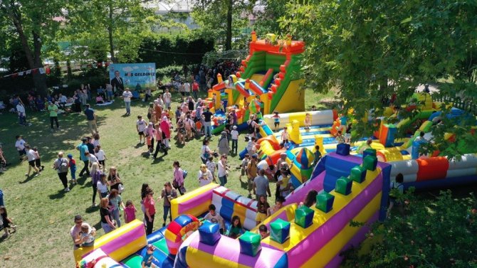 Yalova Belediyesi Açık Hava Çocuk Etkinliğine 4 Bin 500 Kişi Katıldı