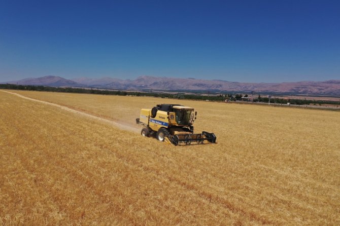 Yeşilyurt’ta Tarımsal Üretim Hız Kazandı