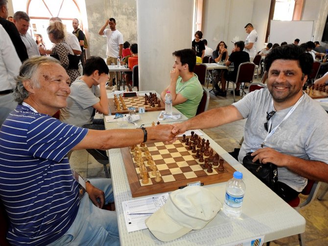 8. Çeşme Uluslararası Açık Satranç Turnuvası Başladı