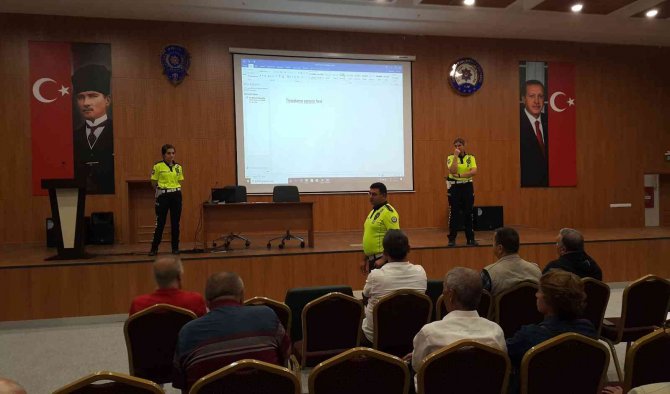 Afyonkarahisar’da 410 Fahri Trafik Müfettişine Eğitim Verildi