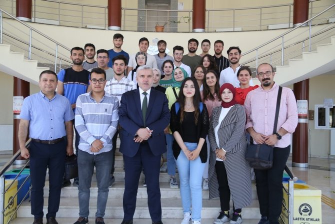 Asü Rektörü Şahin, “İ̇şinizi Aşkla Yaparsanız Yorulmazsınız”