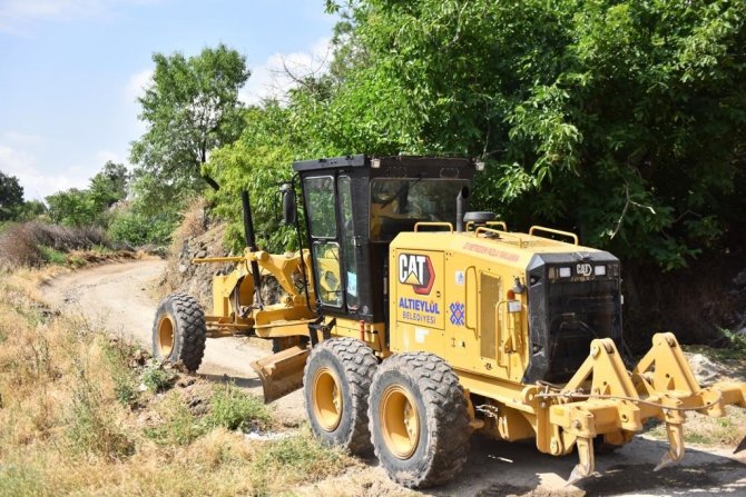Altıeylül’de Bin 500 Km Tarla Yolu Açılıyor
