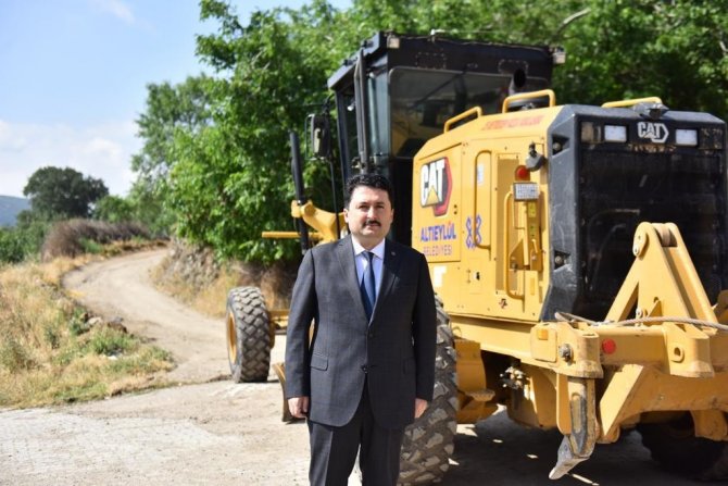 Altıeylül’de Bin 500 Km Tarla Yolu Açılıyor