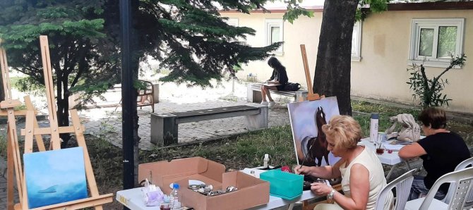 Altınova’da Resim Kursuna Büyük Talep