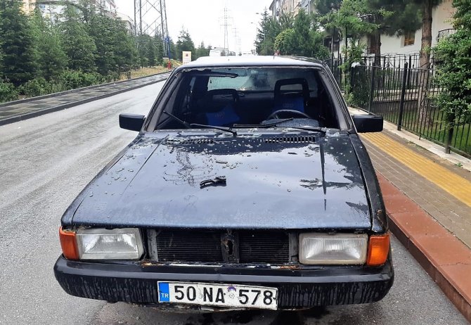 Ankara’da Araca Taşlı Ve Sopalı Saldırı