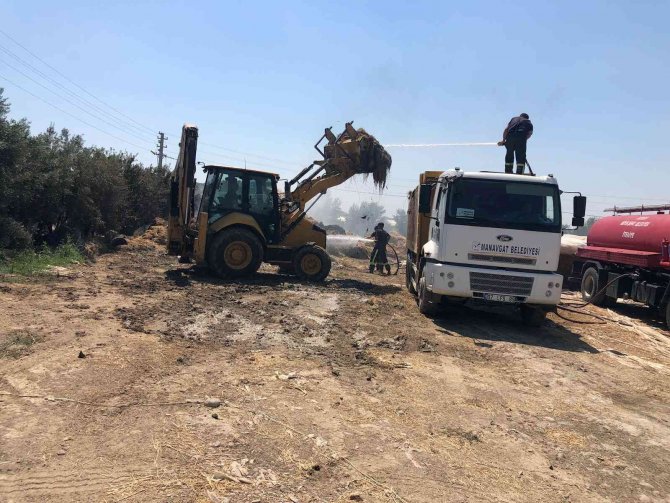Manavgat’ta Besihanede 3 Bin Ot Balyası Yandı