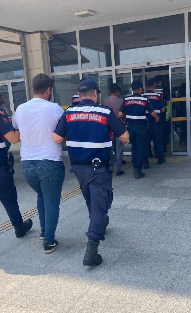 Gasp, Silahla Yaralama Ve Mala Zarar Verme Şüphelileri Yakalandı
