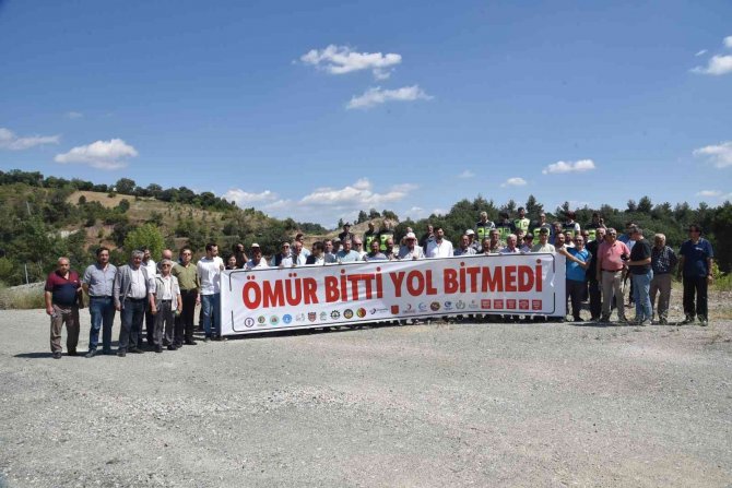 8 Kişinin Can Verdiği Ölüm Yolunda Stk’lar Eylem Yaptı