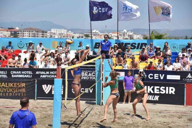 Balıkesir’de Plaj Voleybolu Rüzgarı Esiyor