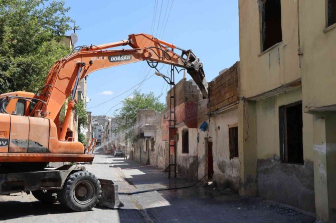 Beyazgül Şehrin Yarasına Merhem Oluyor