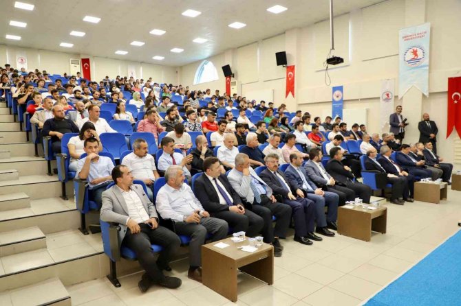 Cumhurbaşkanı Başdanışmanı Türkmenoğlu: “Türkiye Kendi Kendine Yetebilen Bir Ülke”