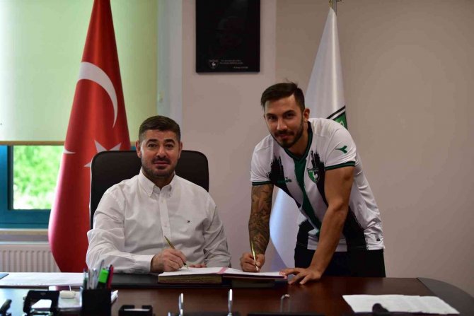 Emre Sağlık, Denizlispor’la Yola Devam Ediyor