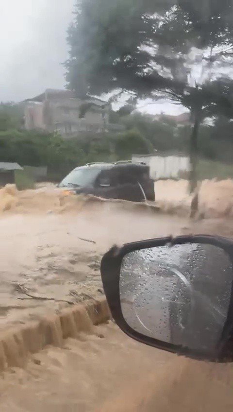 Düzce-zonguldak Yolu Sel Sebebiyle Trafiğe Kapandı