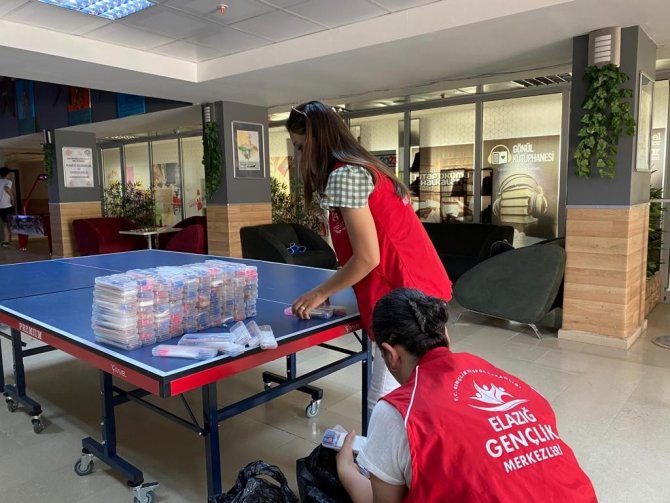 Sınav Kalemleri İhtiyaç Sahibi Öğrenciler İçin Toplandı