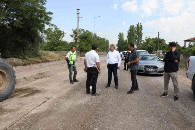 Erenköy Mahallesi’nde Alt Yapı Bitti, Üst Yapı Çalışmaları Devam Ediyor