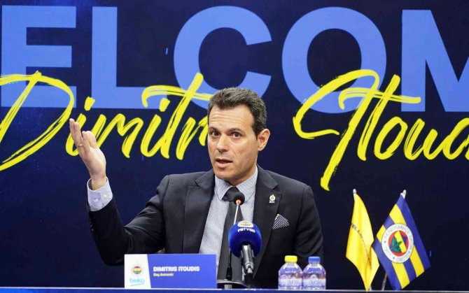 Fenerbahçe’de Dimitris Itoudis İçin İmza Töreni Düzenlendi