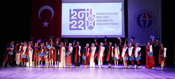Gaün Turizm Fakültesi Mezunları Yeni Yaşamlarına Uğurlandı
