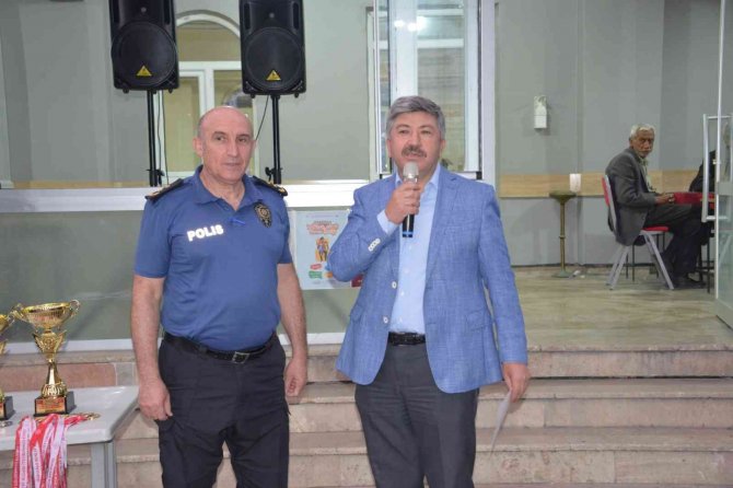 Gediz’de Halı Saha Futbol Turnuvası Sona Erdi