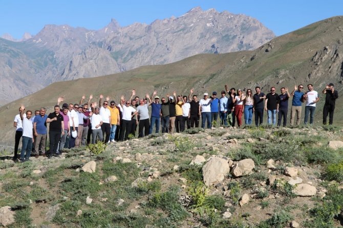 Milli Eğitim Camiasından Doğa Yürüyüşü