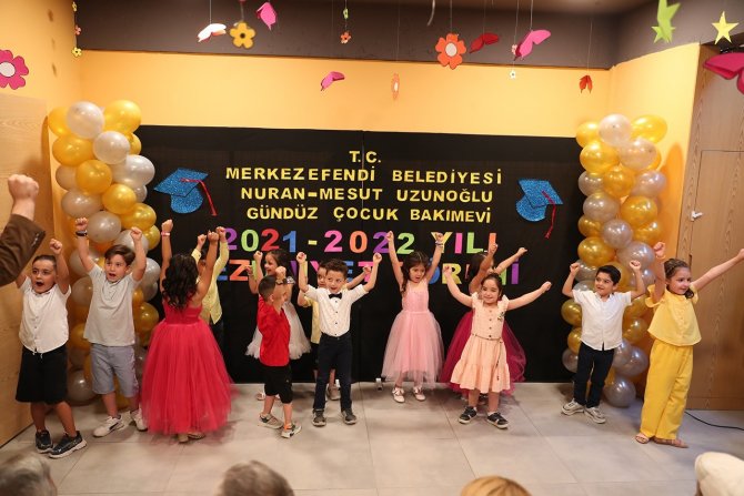 Merkezefendi’ye Kazandırılan Çocuk Bakım Evinin İlk Minikleri Mezun Oldu